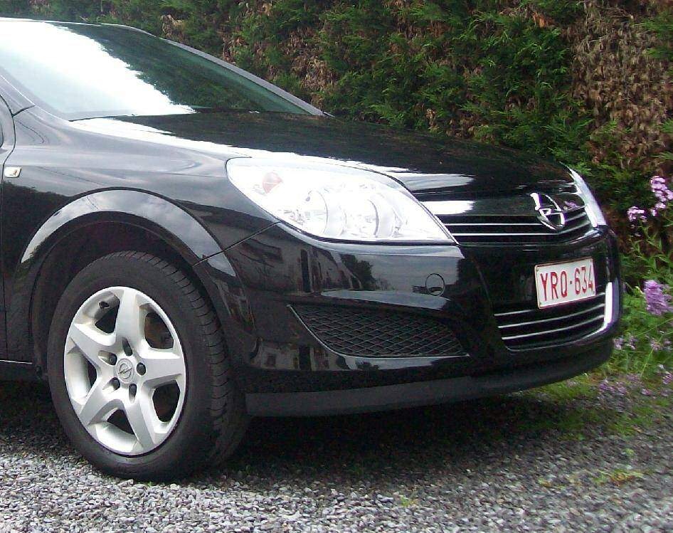 Opel Astra III Caravan 1.3 CDTi 90 (2008),  ajouté par choupette53