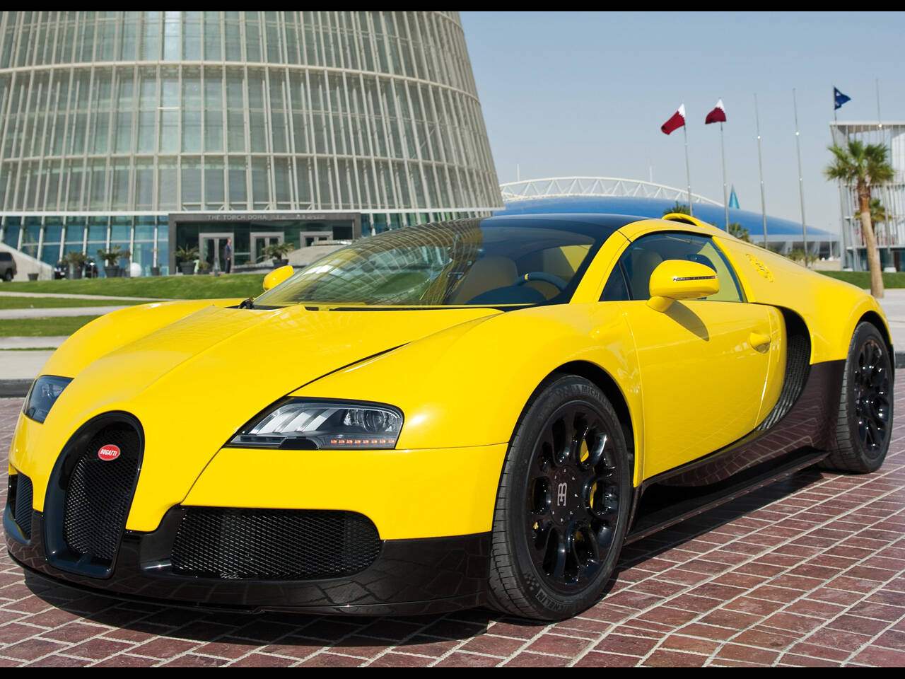 Bugatti EB 16.4 Veyron Grand Sport « Middle East Edition » (2012),  ajouté par fox58