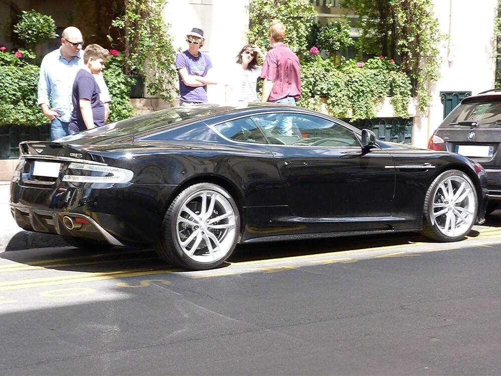 Aston Martin DBS (2007-2012),  ajouté par xxxxx