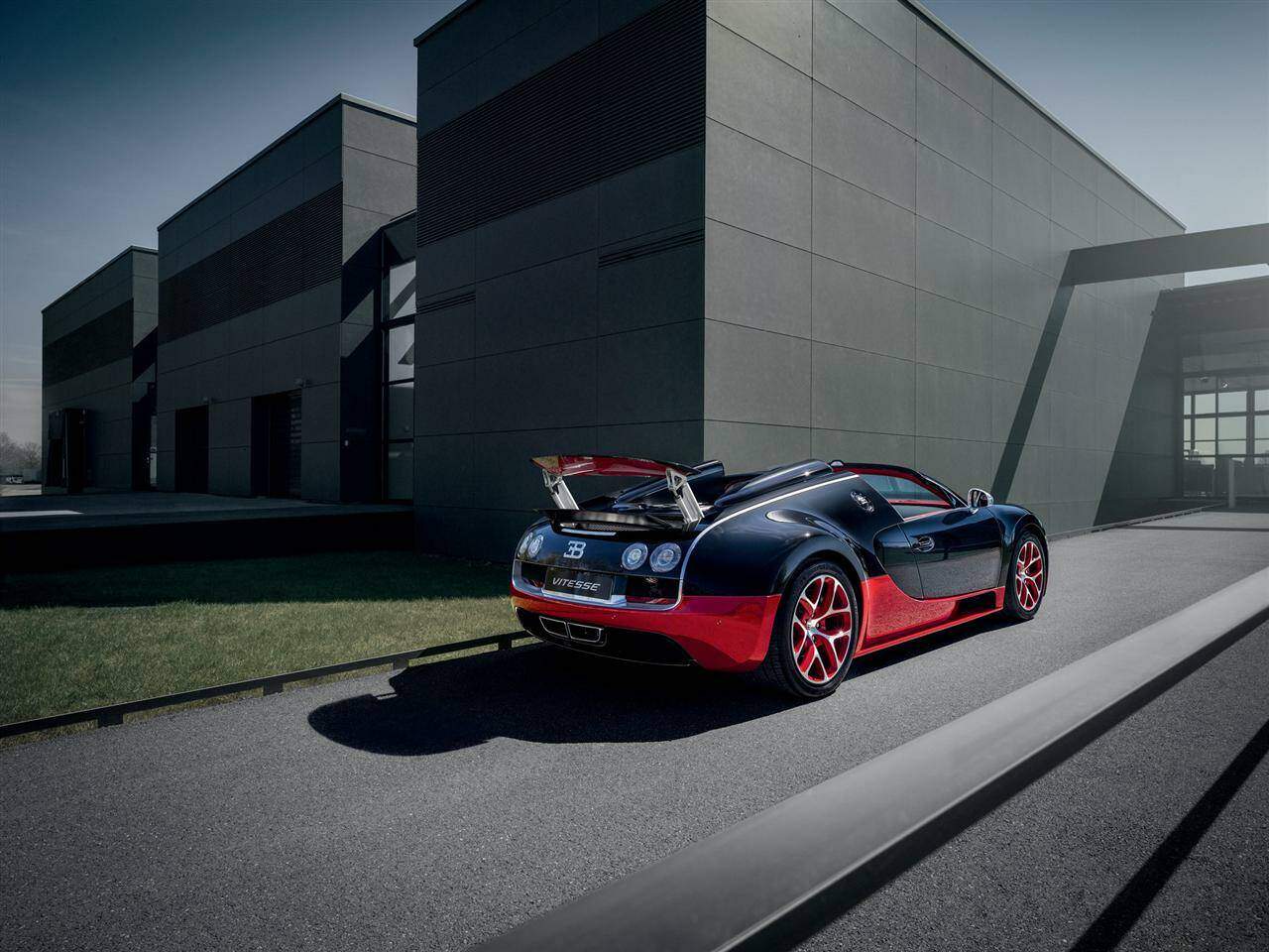 Bugatti EB 16.4 Veyron Grand Sport Vitesse « Black & Red » (2012),  ajouté par fox58