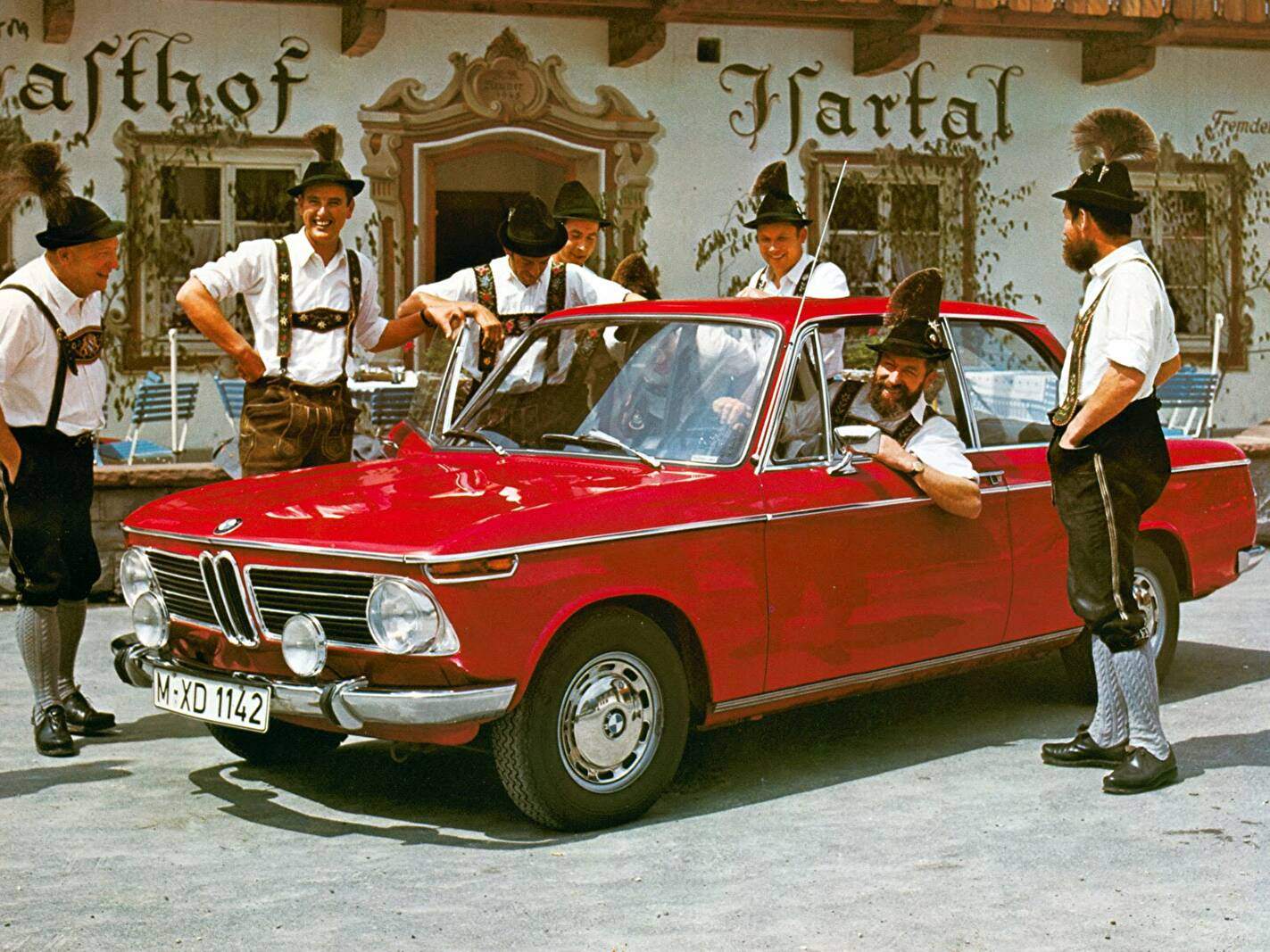 BMW 2002 (E10) (1968-1975),  ajouté par bef00