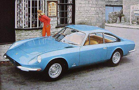 Ferrari 365 GT 2+2 (1968-1971),  ajouté par bef00