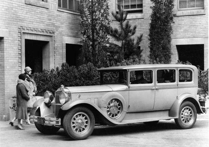 Packard Custom Eight Convertible (1930-1935),  ajouté par bef00
