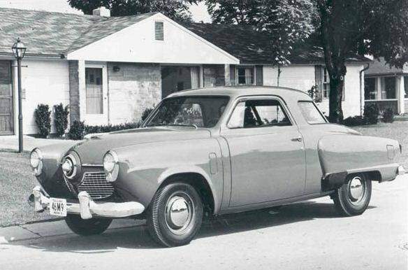 Studebaker Champion Custom Starlight Coupé (1950-1952),  ajouté par bef00