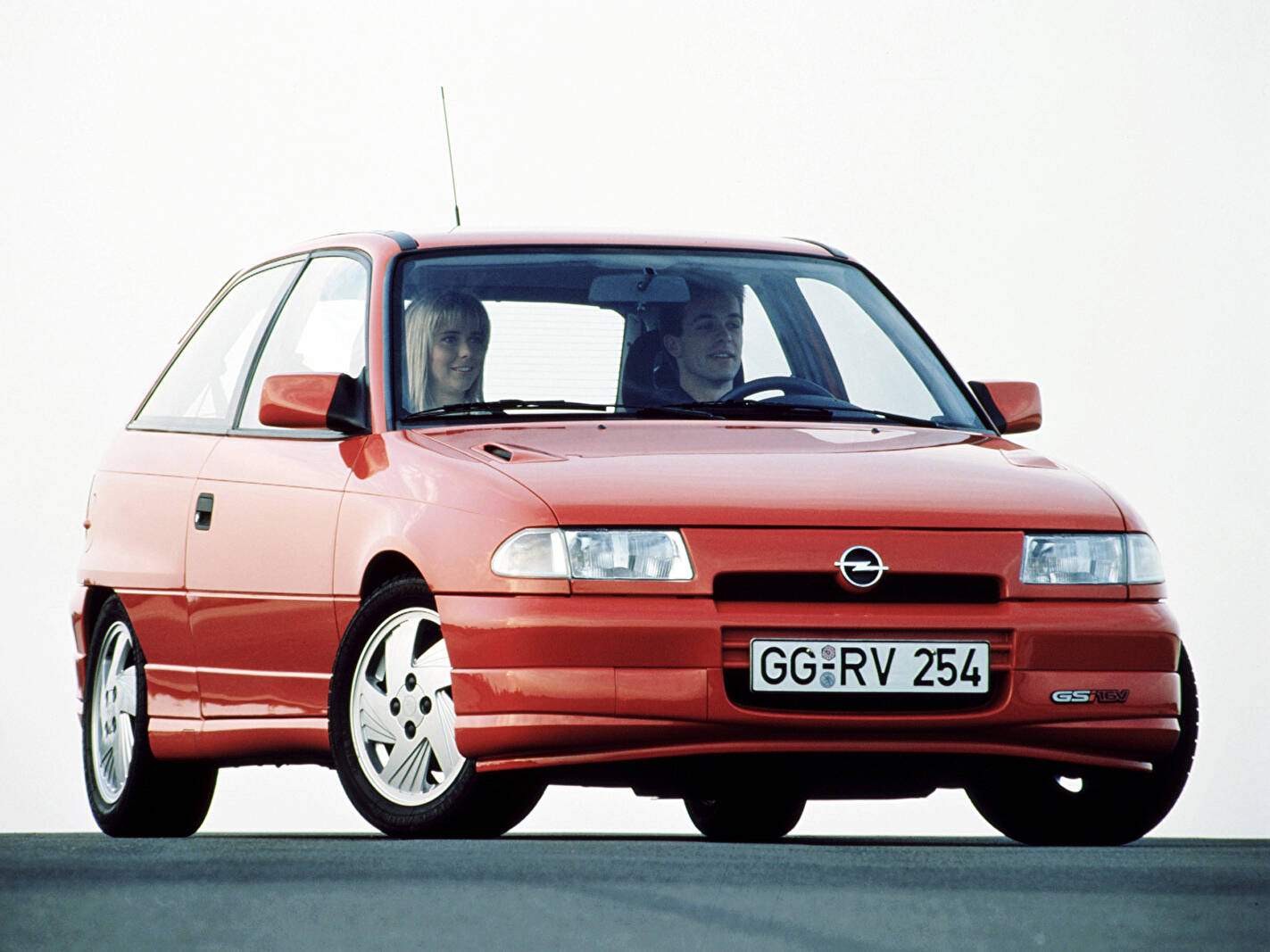 Opel Astra 1.8 GSi 16v (1994-1995),  ajouté par bef00