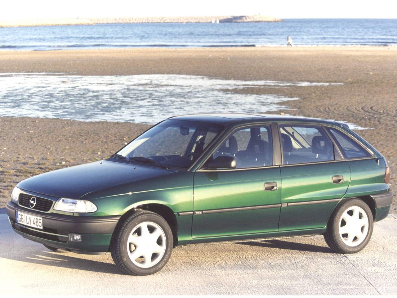 Opel Astra 1.6 16v (1992-1998),  ajouté par bef00