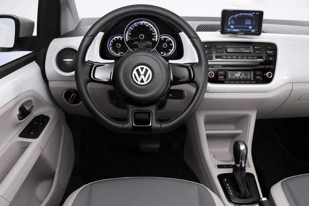 Volkswagen e-Up! (2013),  ajouté par fox58