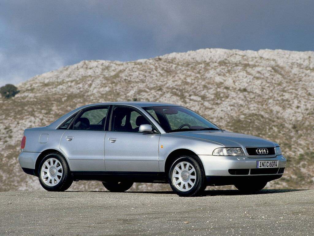 Audi A4 1.9 TDI 110 (B5) (1996-2000),  ajouté par fox58