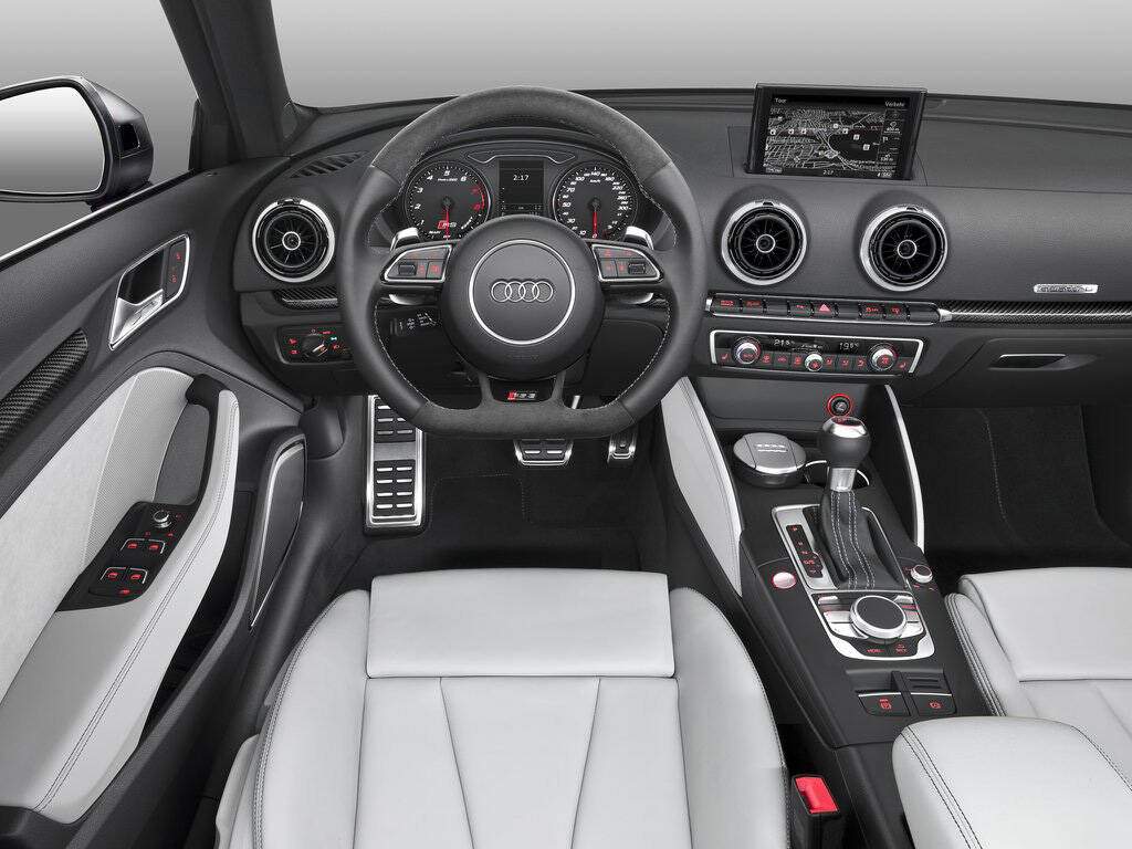 Audi RS3 III Sportback (8V) (2015-2017),  ajouté par fox58
