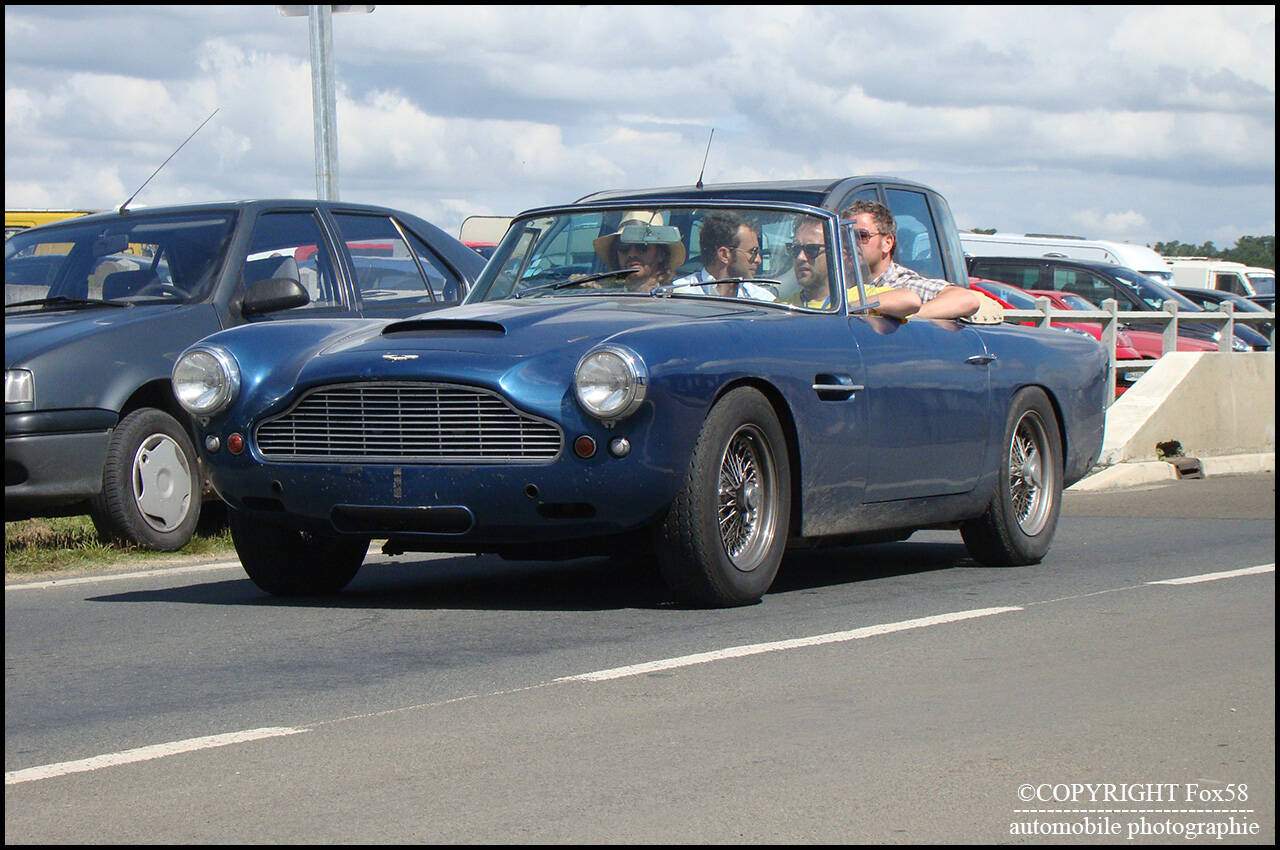 Aston Martin DB4 Convertible (1962-1963),  ajouté par fox58