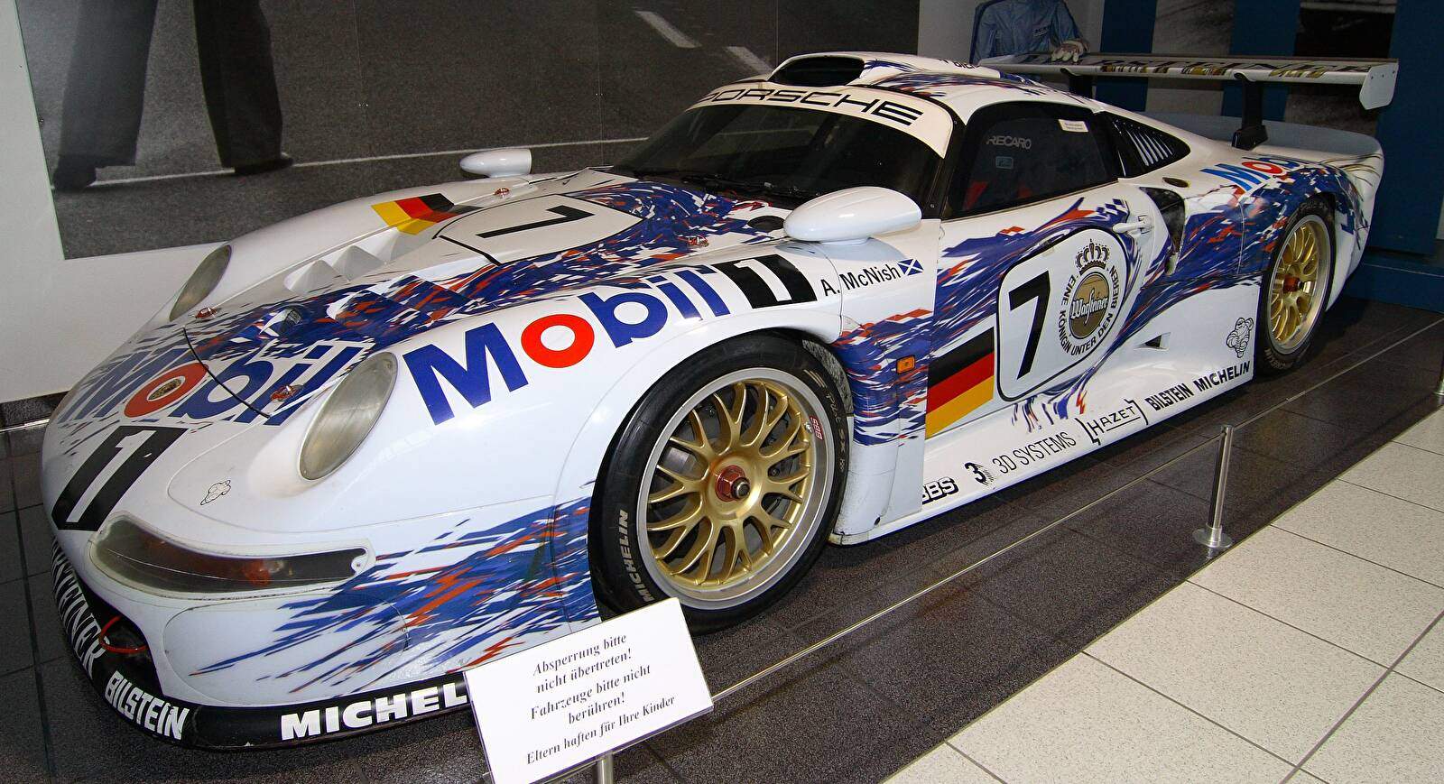 Porsche_911_GT1_1996_1998-8371.jpg?mtime=1440852135
