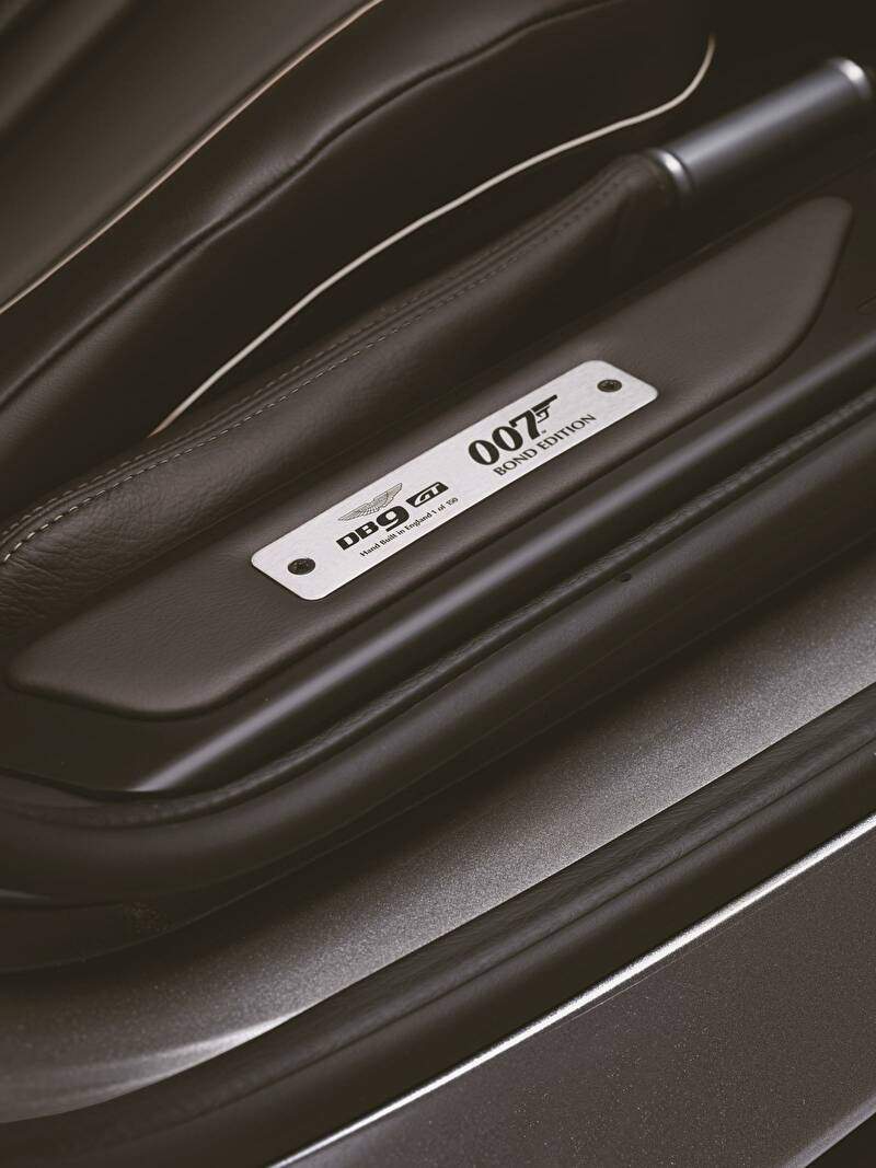 Aston Martin DB9 II GT « Bond Edition » (2015),  ajouté par Raptor