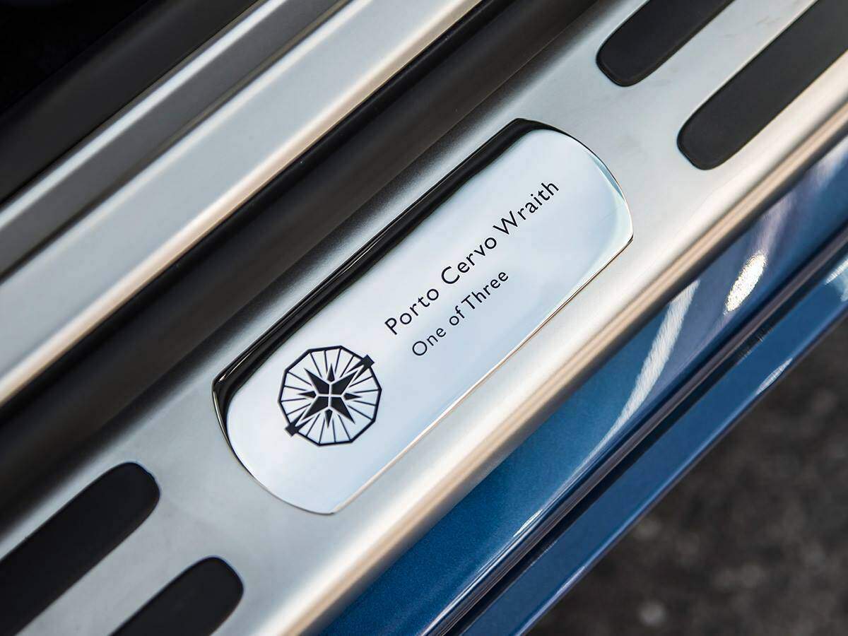 Rolls-Royce Wraith « Porto Cervo » (2015),  ajouté par Raptor