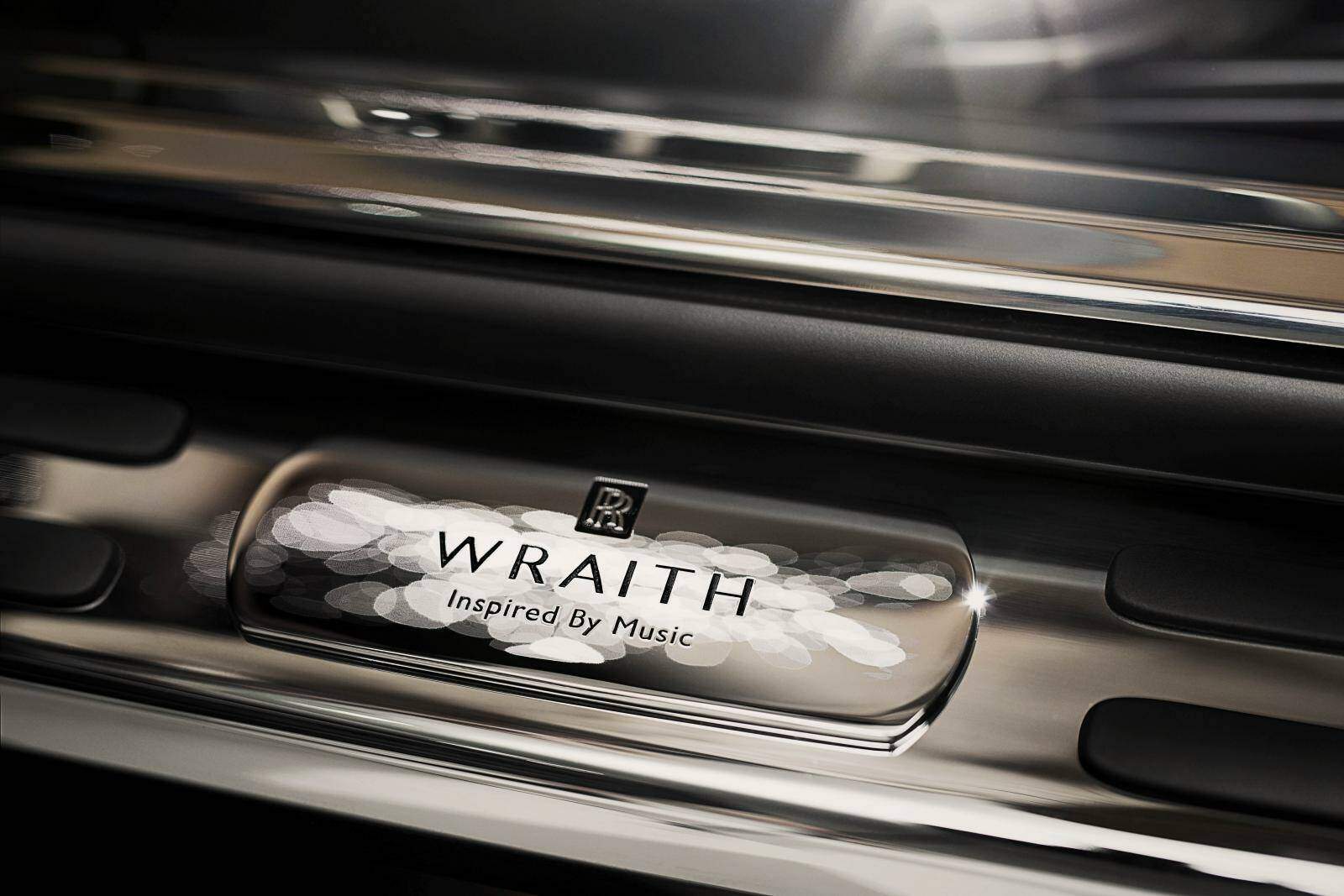 Rolls-Royce Wraith « Inspired by Music » (2015),  ajouté par fox58