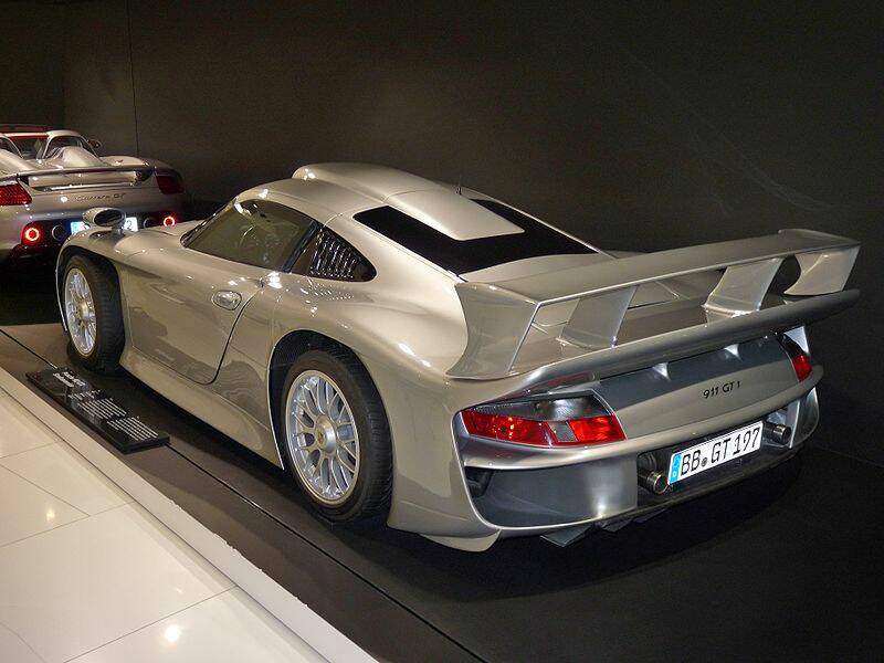 Porsche 911 GT1 Straßenversion (1996-1998),  ajouté par Raptor