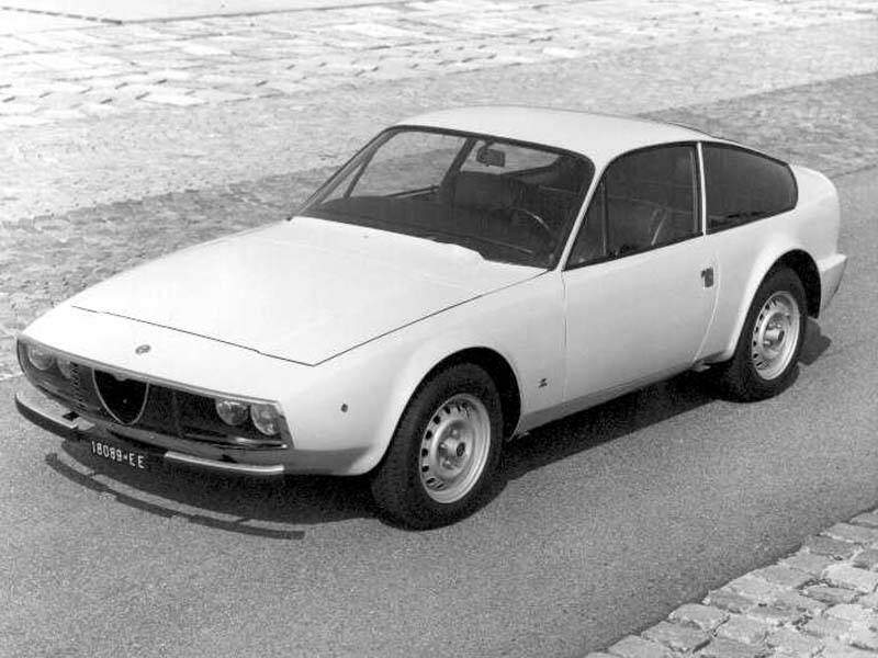 Alfa Romeo Giulia 1300 Junior Zagato (1970-1972),  ajouté par fox58