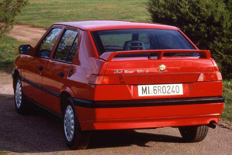 Alfa Romeo 33 1.7 16v (137 ch) (1990-1993),  ajouté par fox58