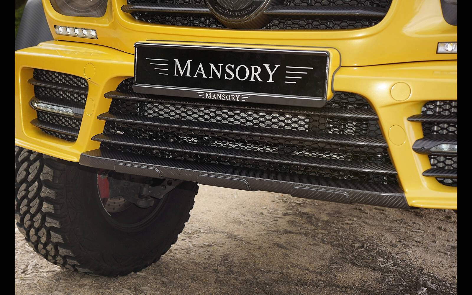 Mansory Gronos 6×6 (2015),  ajouté par fox58