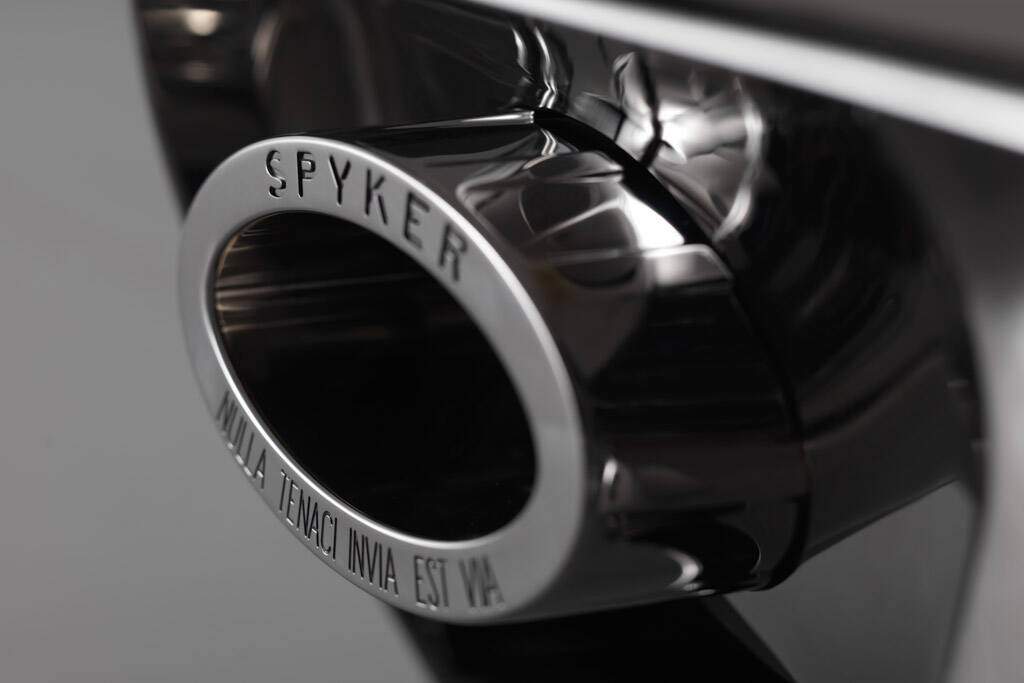 Spyker C8 Preliator (2016),  ajouté par fox58