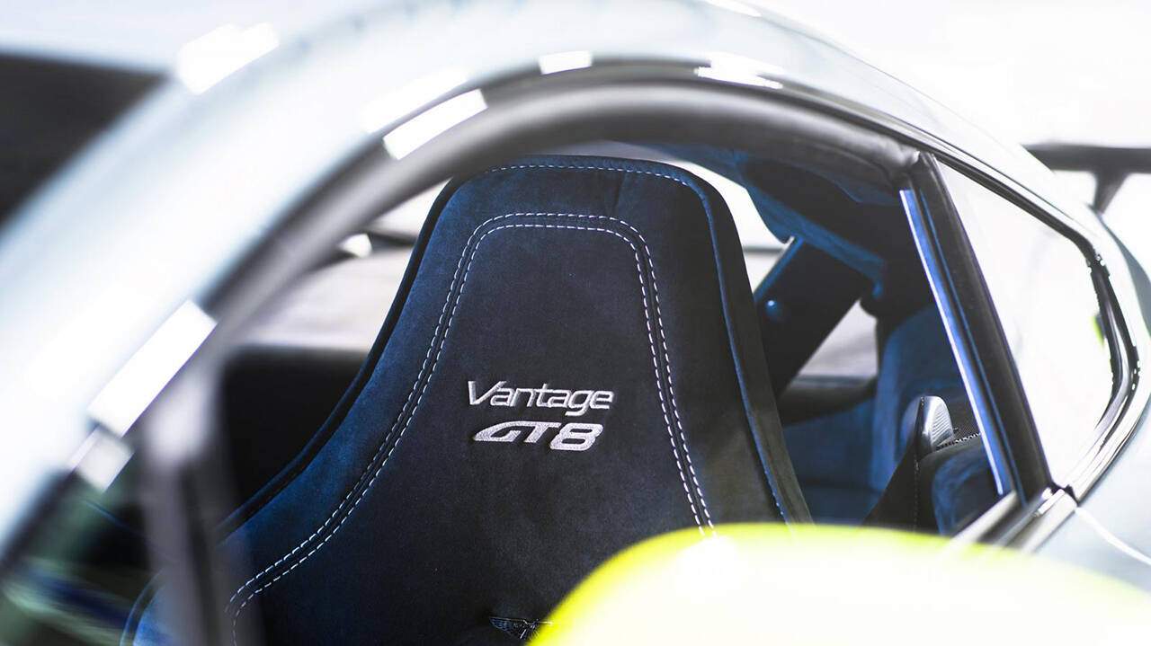 Aston Martin Vantage GT8 (2016-2017),  ajouté par fox58