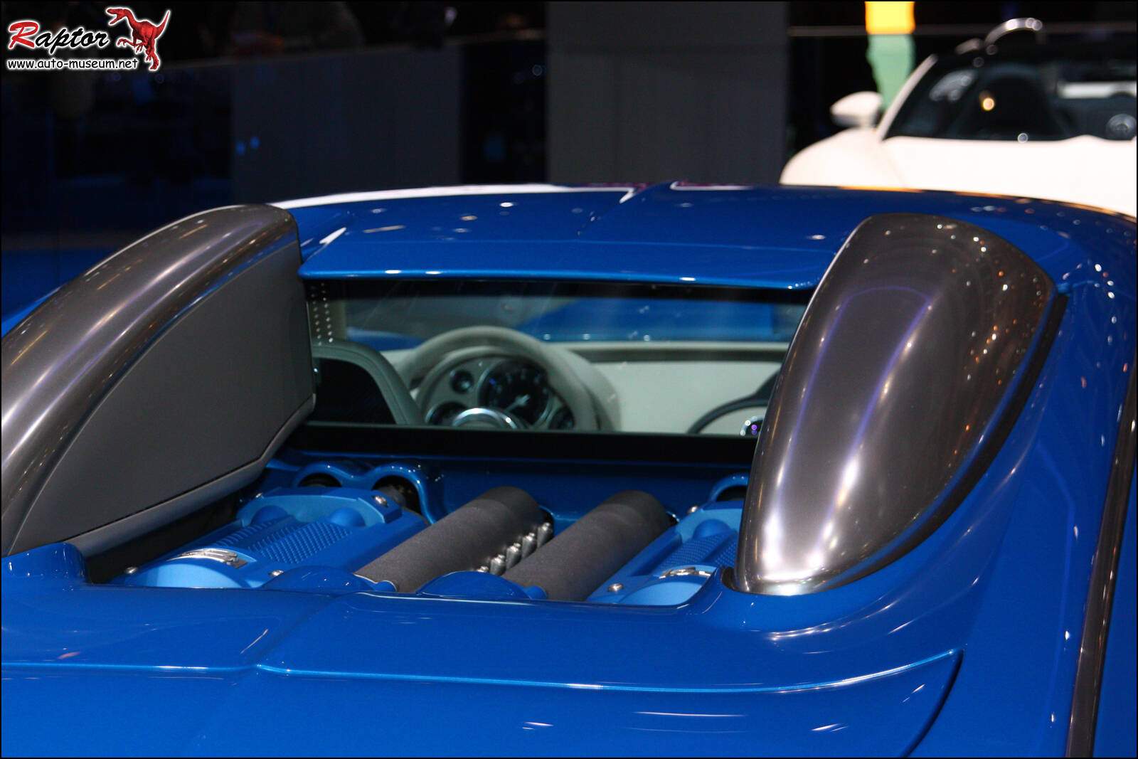 Bugatti EB 16.4 Veyron « Bleu Centenaire » (2009),  ajouté par Raptor