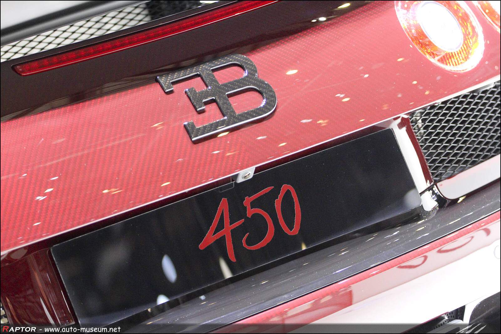 Bugatti EB 16.4 Veyron Grand Sport Vitesse « La Finale » (2015),  ajouté par Raptor