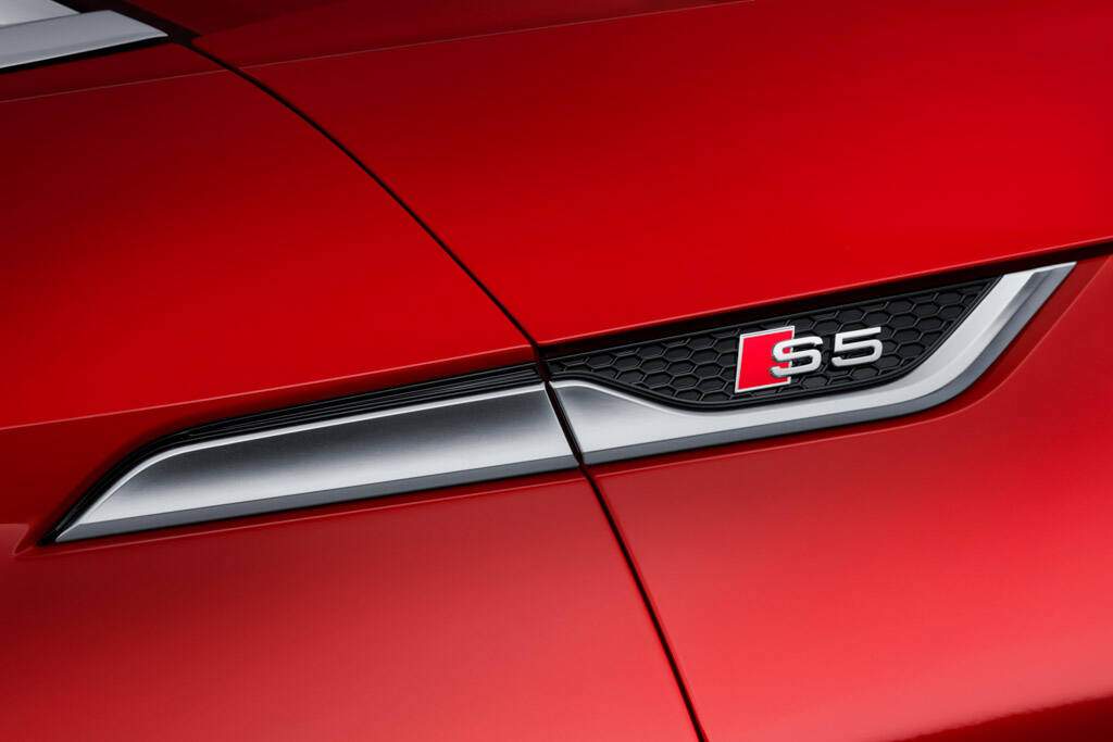 Audi S5 II (F5) (2017),  ajouté par fox58