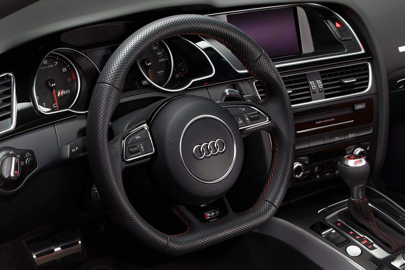 Audi RS5 (8T) « Sport Edition » (2015),  ajouté par fox58