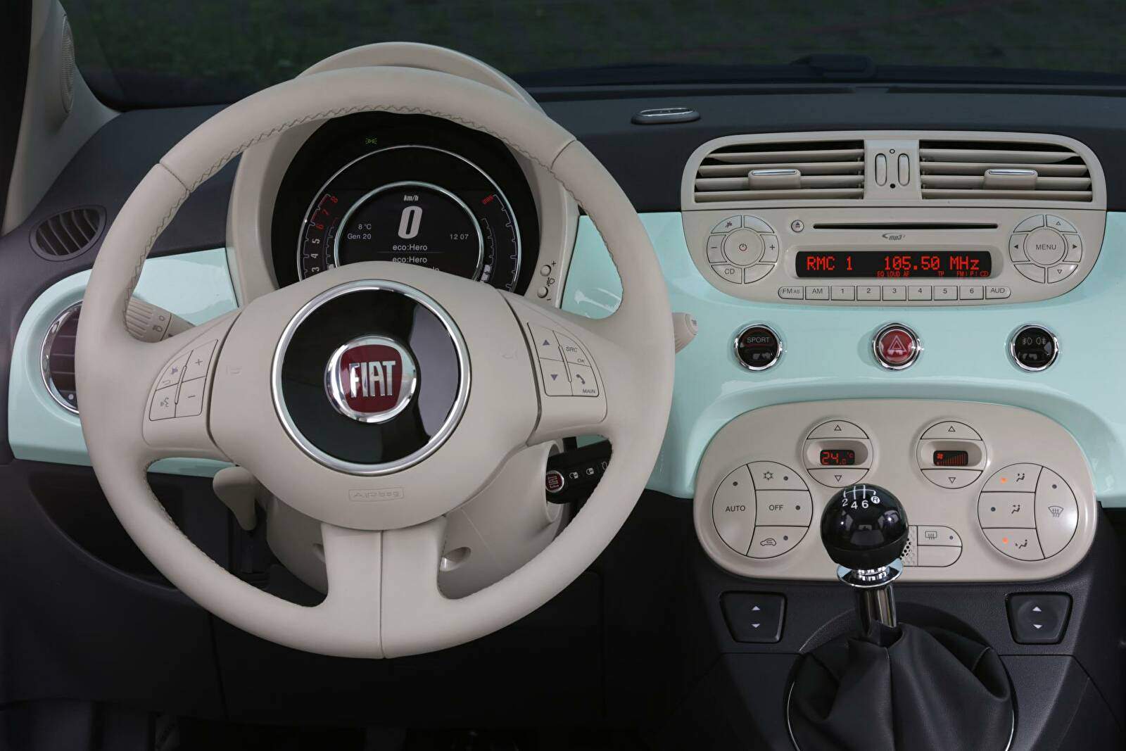 Fiat 500 II 0.9 TwinAir 105 (312) « Cult » (2014),  ajouté par fox58
