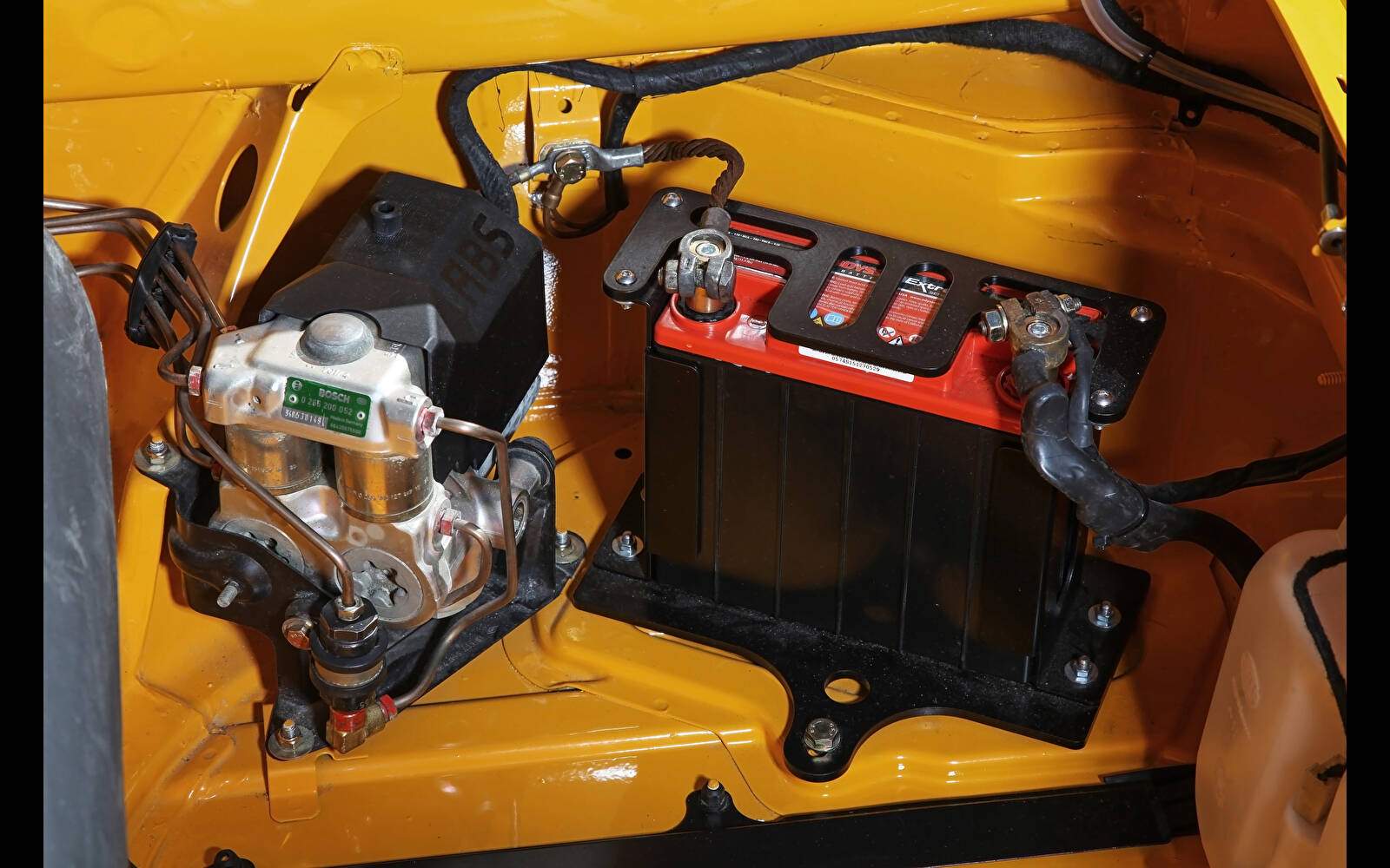 DP Motorsport 964 Project Yellow (2017),  ajouté par fox58