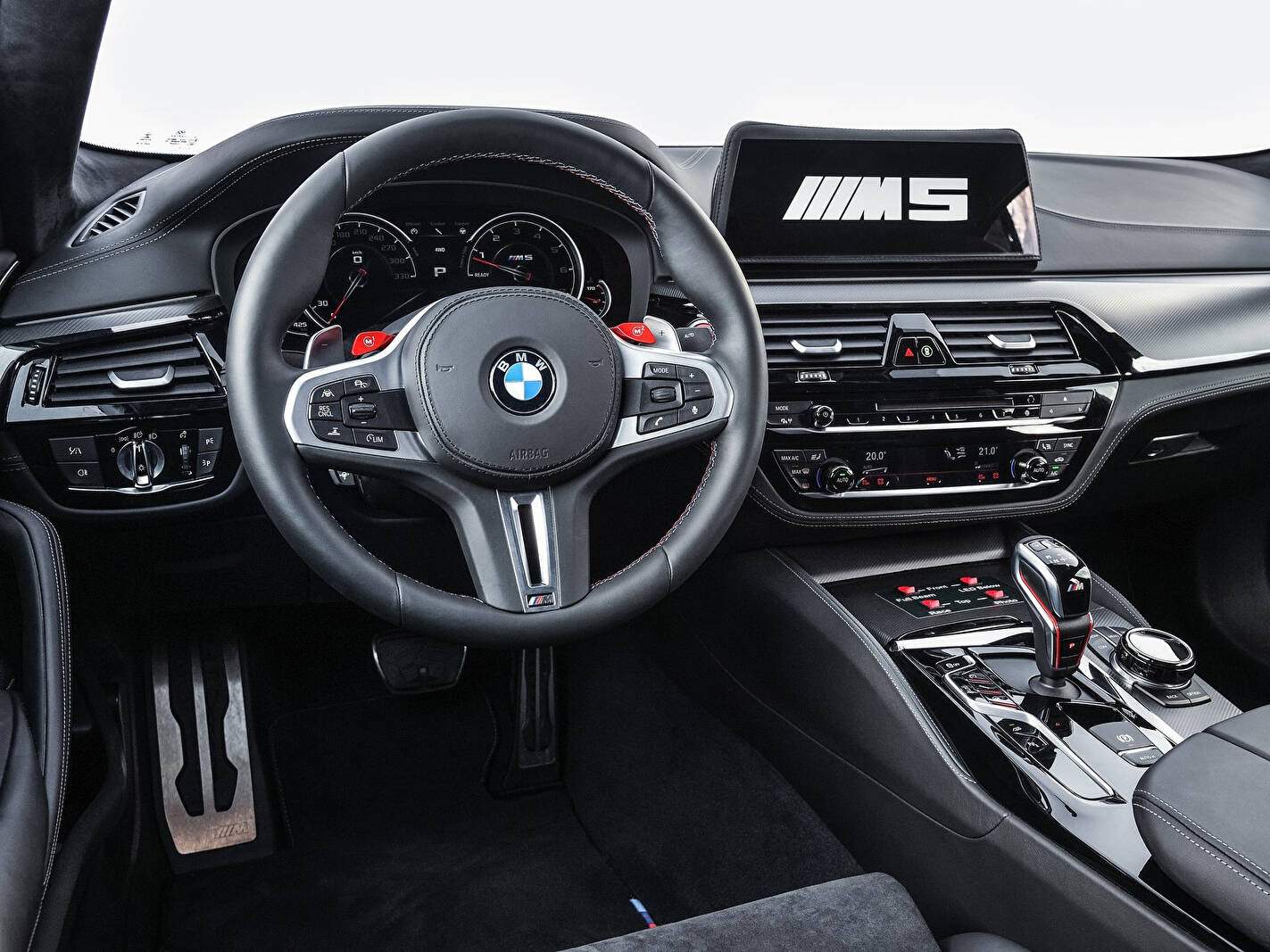 BMW M5 (F90) « MotoGP Safety Car » (2018),  ajouté par fox58