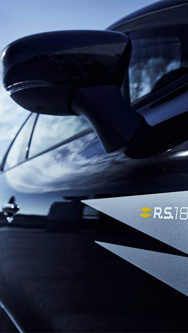 Renault Clio IV RS Trophy « 18 » (2018),  ajouté par fox58