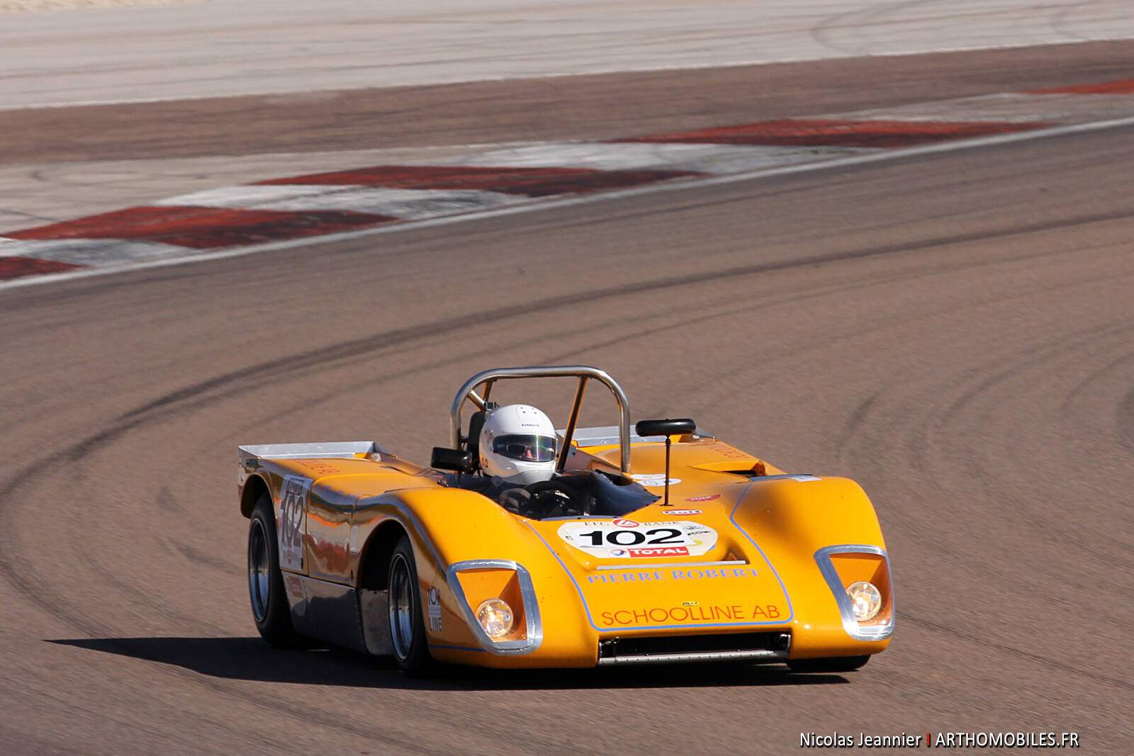 Lola T210 (1970-1972),  ajouté par fox58
