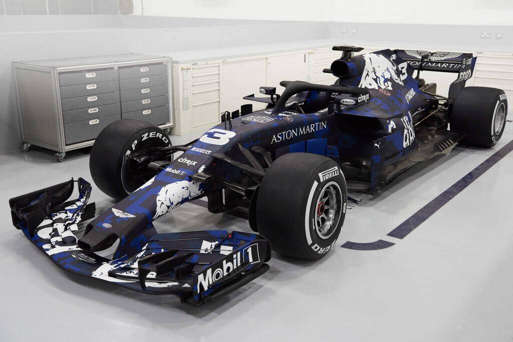 Red Bull Racing RB14 (2018),  ajouté par fox58