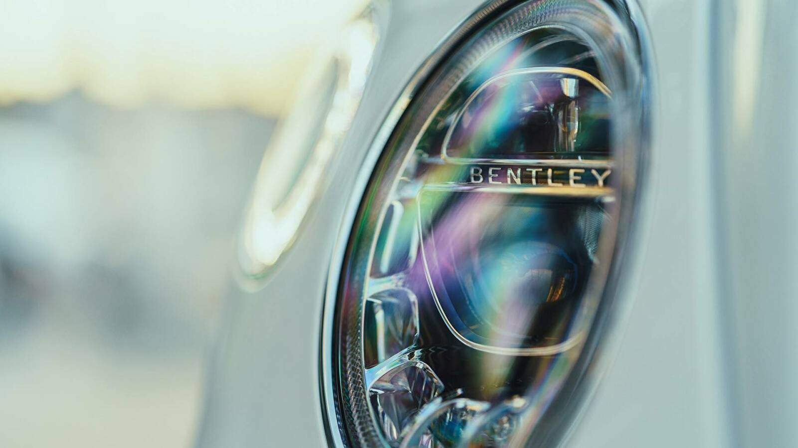 Bentley Bentayga Hybrid (2019-2022),  ajouté par fox58