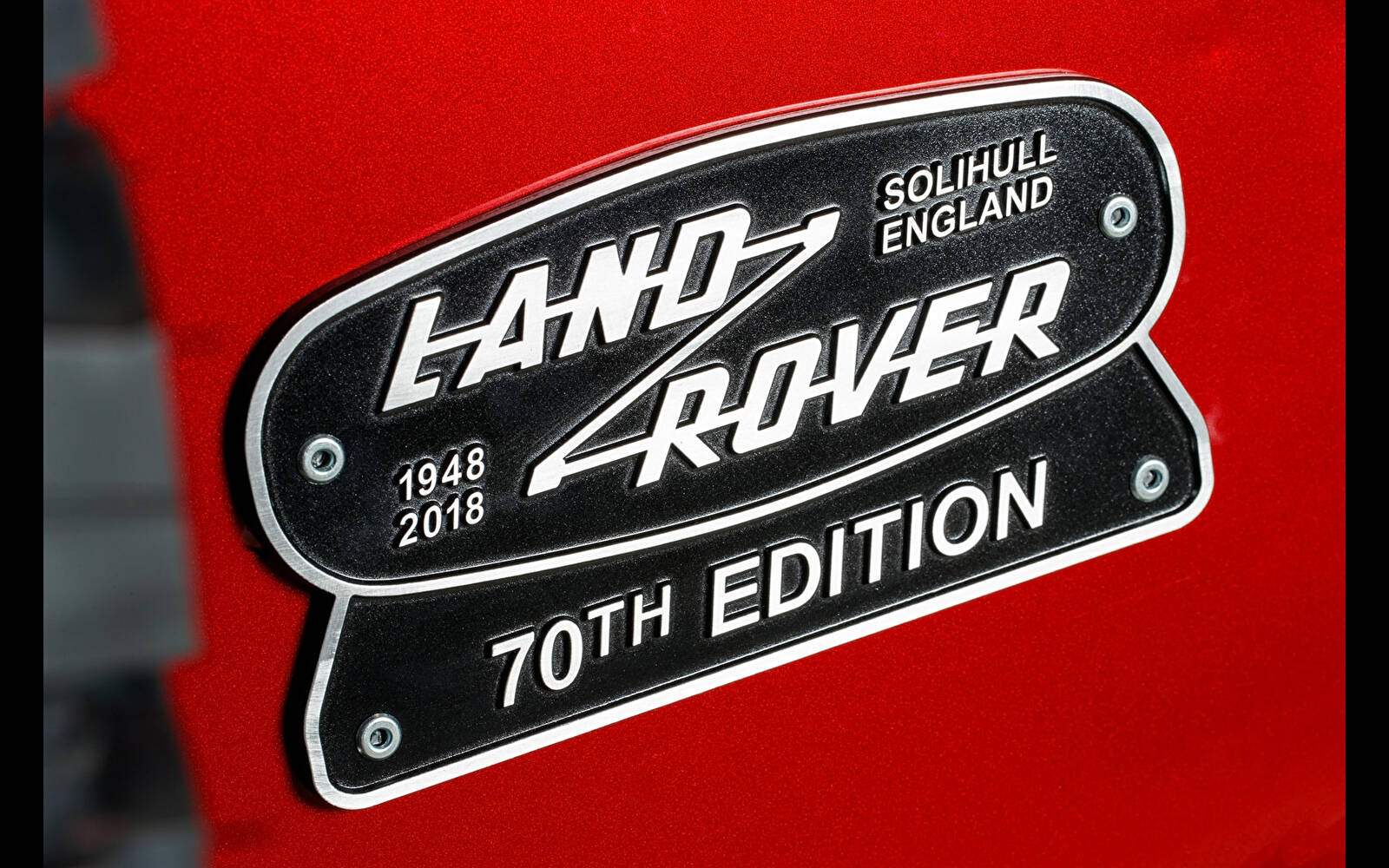 Land Rover Defender 90 5.0 V8 70th Edition (L316) (2018),  ajouté par fox58
