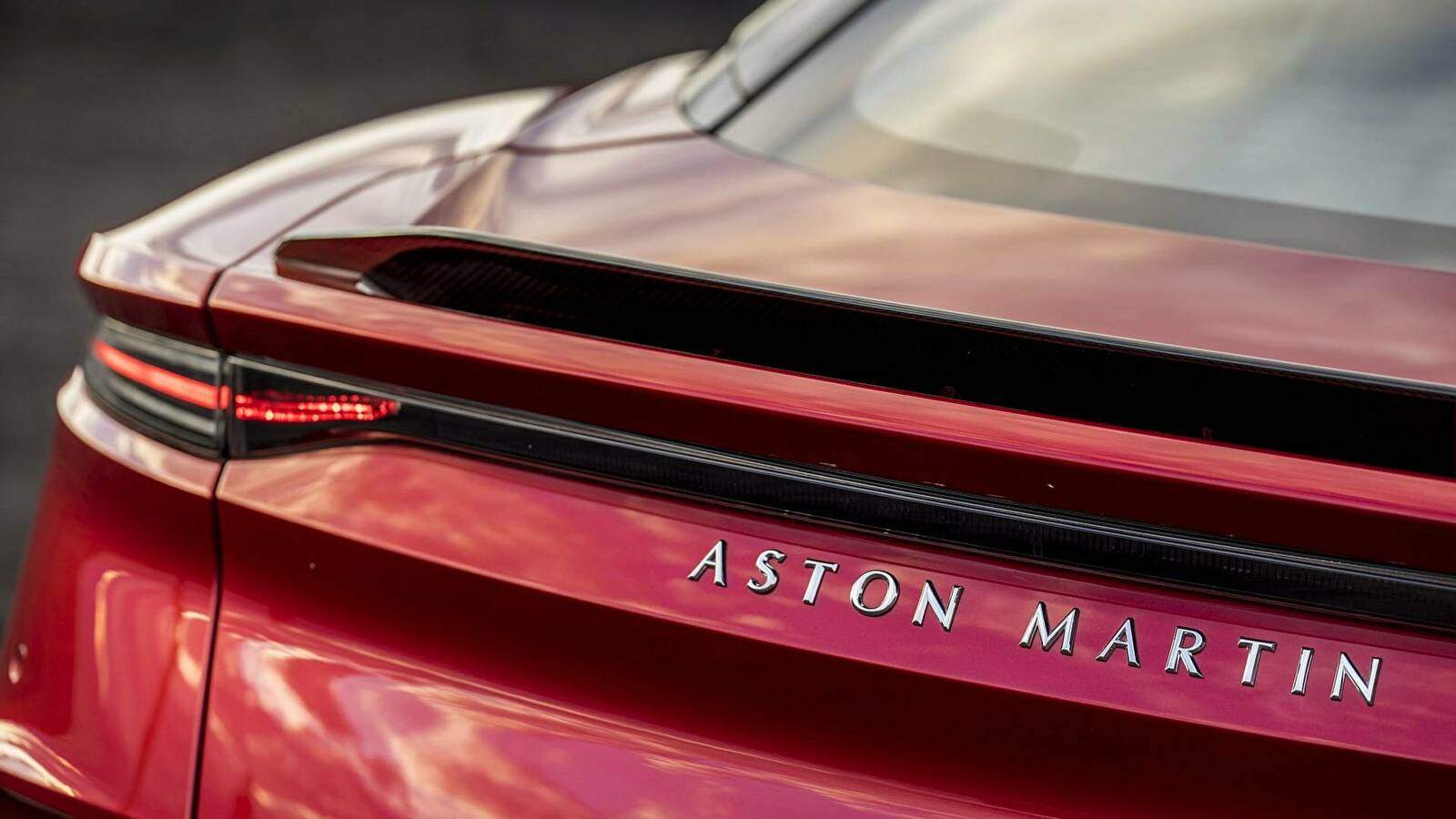 Aston Martin DBS Superleggera (2018),  ajouté par fox58
