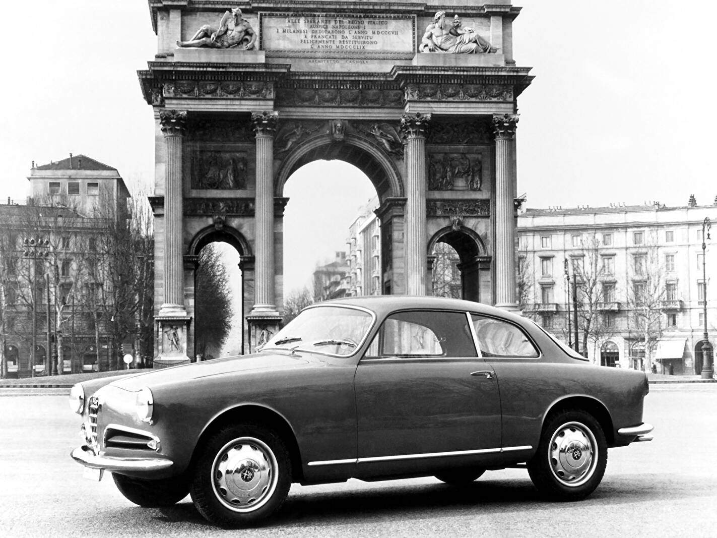 Alfa Romeo Giulietta Sprint (1955-1957),  ajouté par fox58