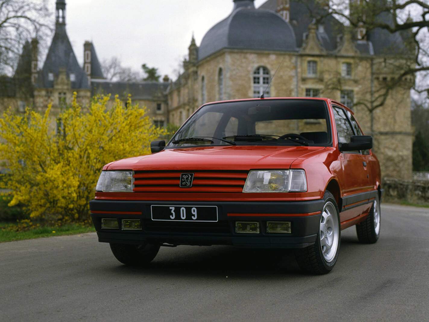 Peugeot 309 1.9 GTI 16 (1992-1993),  ajouté par fox58