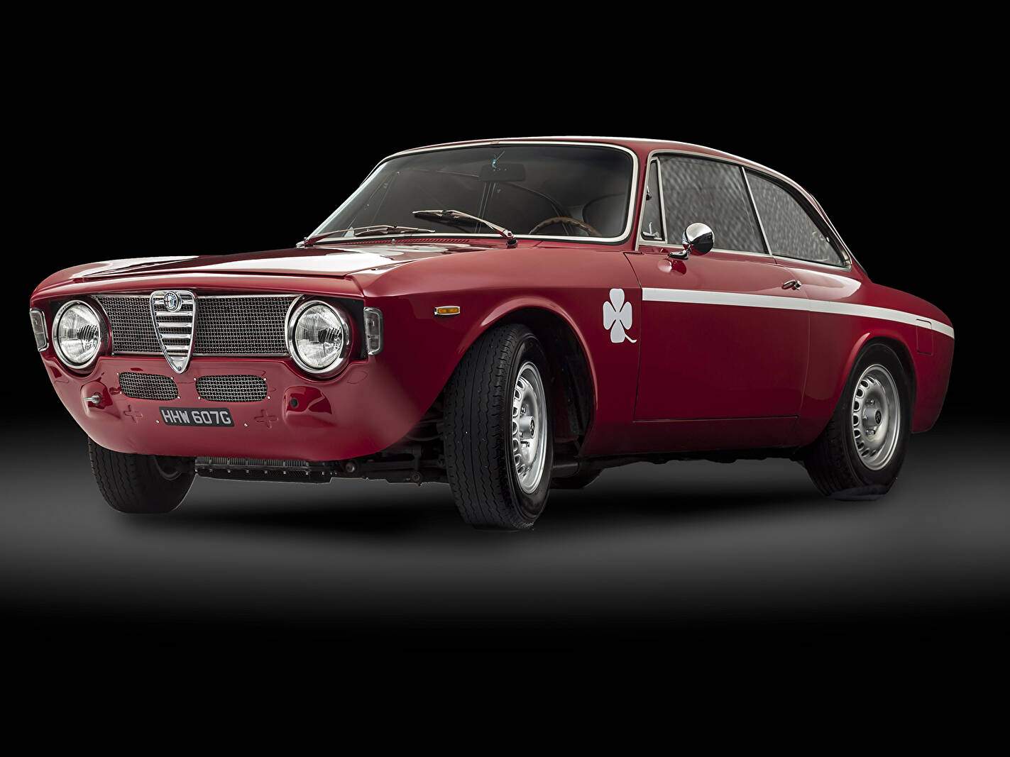 Alfa Romeo Giulia 1300 GTA Junior (1968-1972),  ajouté par fox58