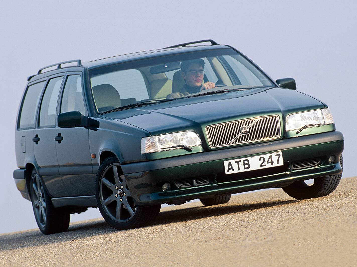 Volvo 850 Estate R (1996-1997),  ajouté par fox58