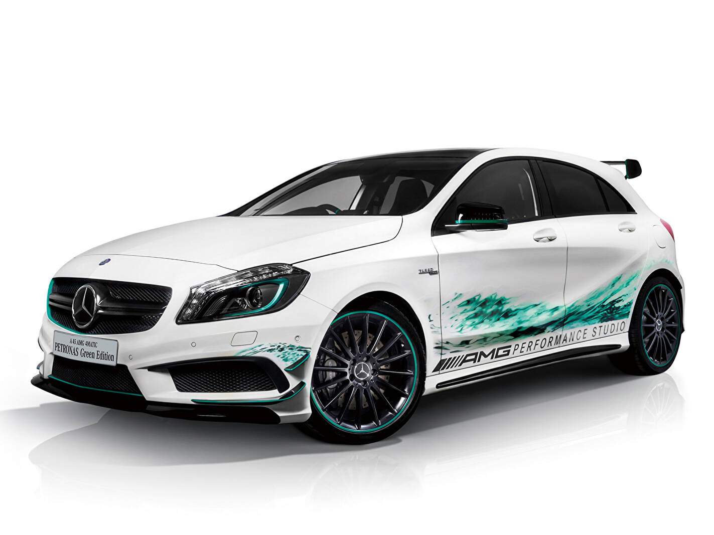 Mercedes-Benz A III 45 AMG (W176) « Petronas Green » (2014),  ajouté par fox58
