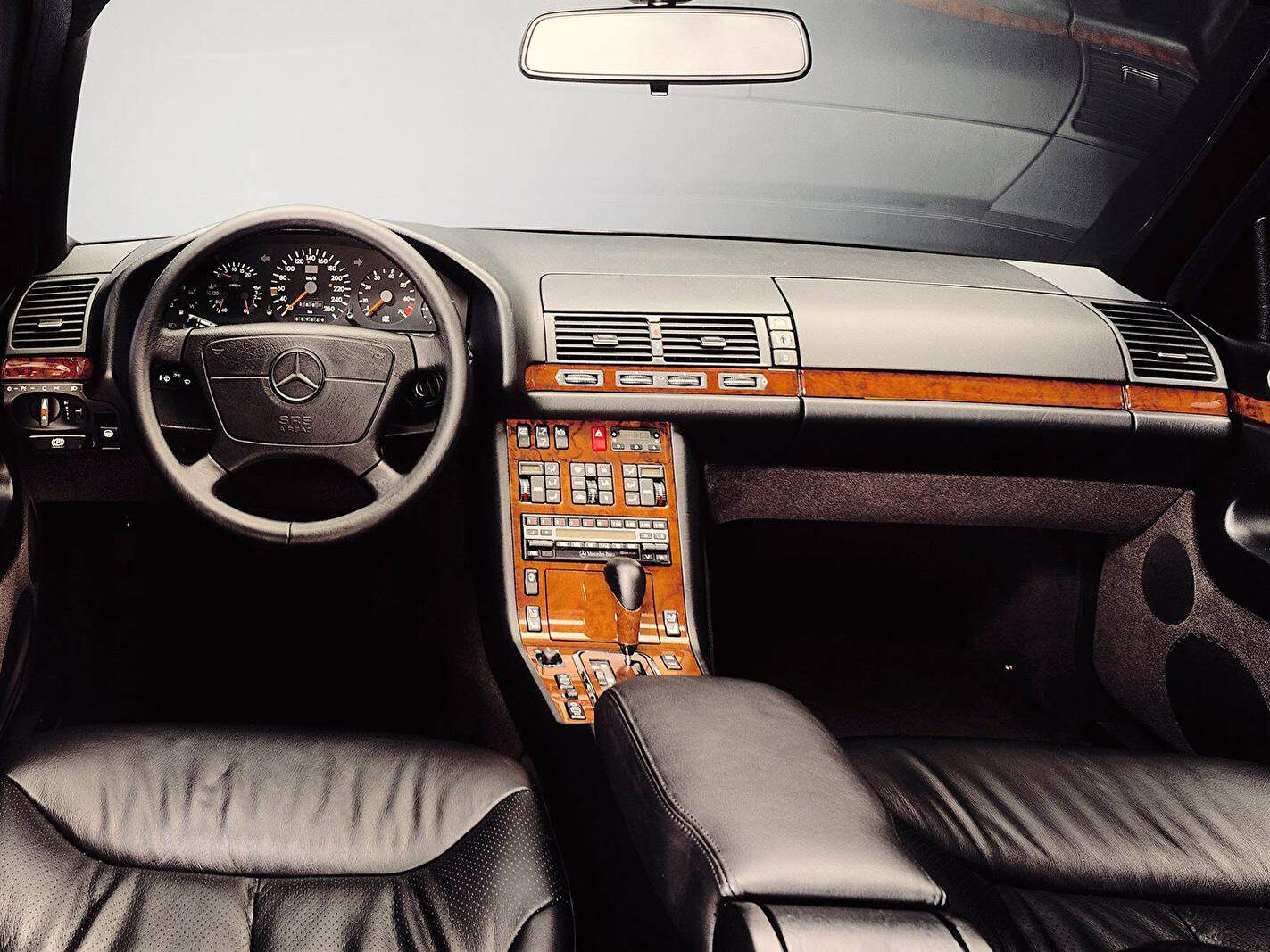Mercedes-Benz 600 SEL (V140) (1991-1993),  ajouté par fox58