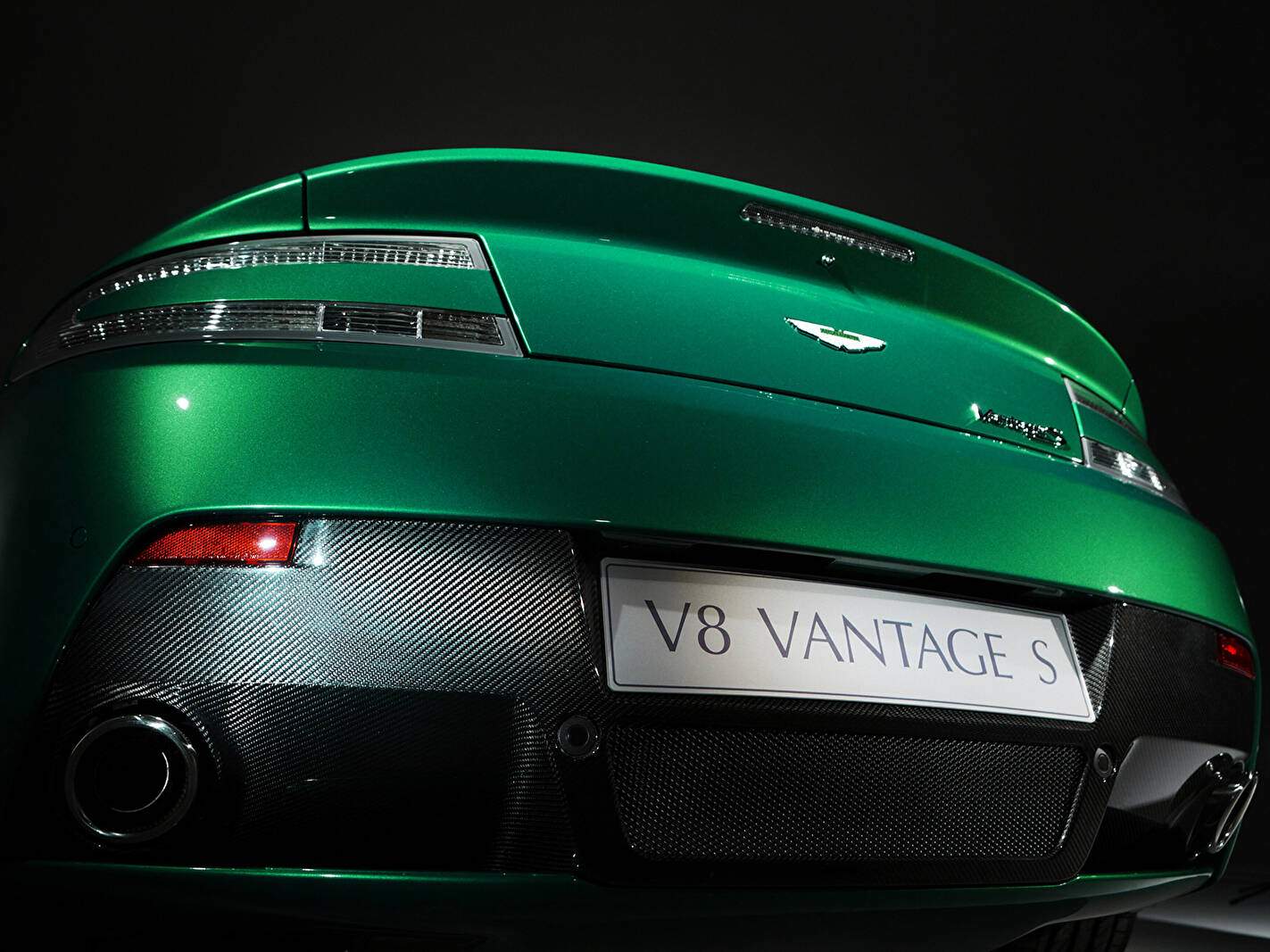 Aston Martin V8 Vantage Roadster S (2011-2016),  ajouté par fox58