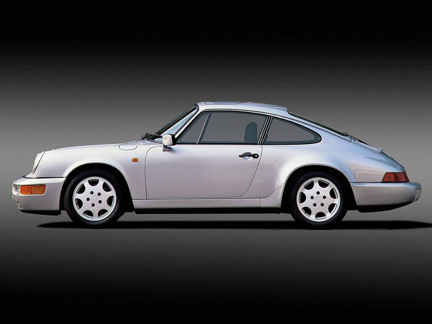 Porsche 911 Carrera 4 (964) (1989-1994),  ajouté par fox58