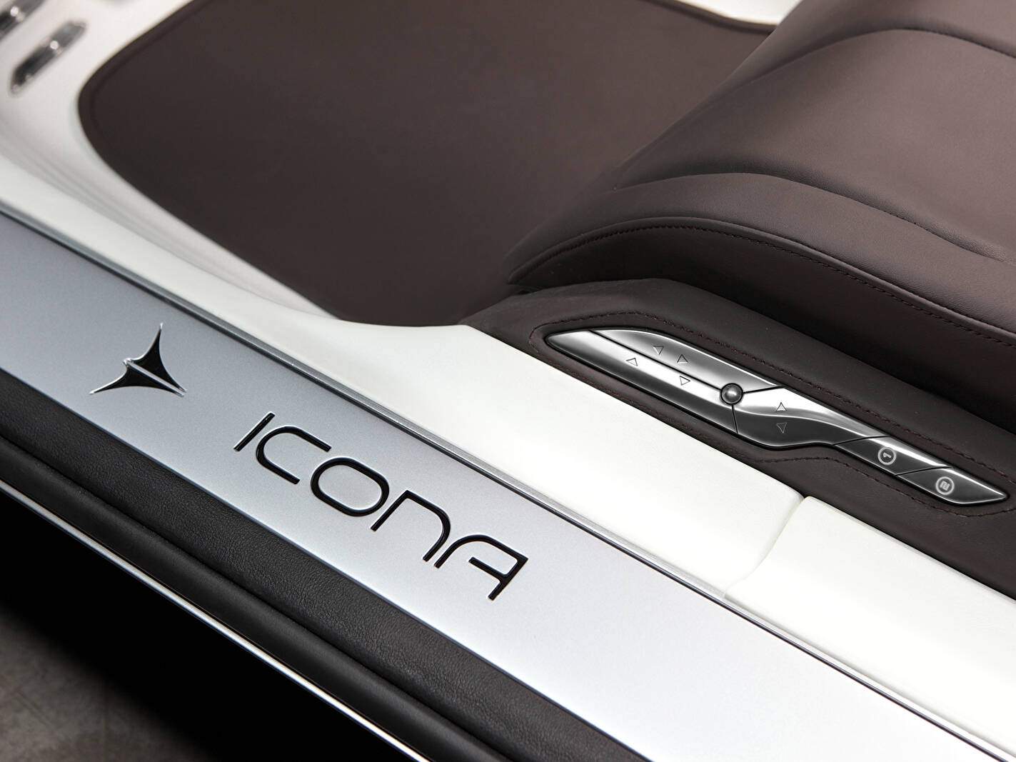 Icona Fuselage Concept (2011),  ajouté par fox58