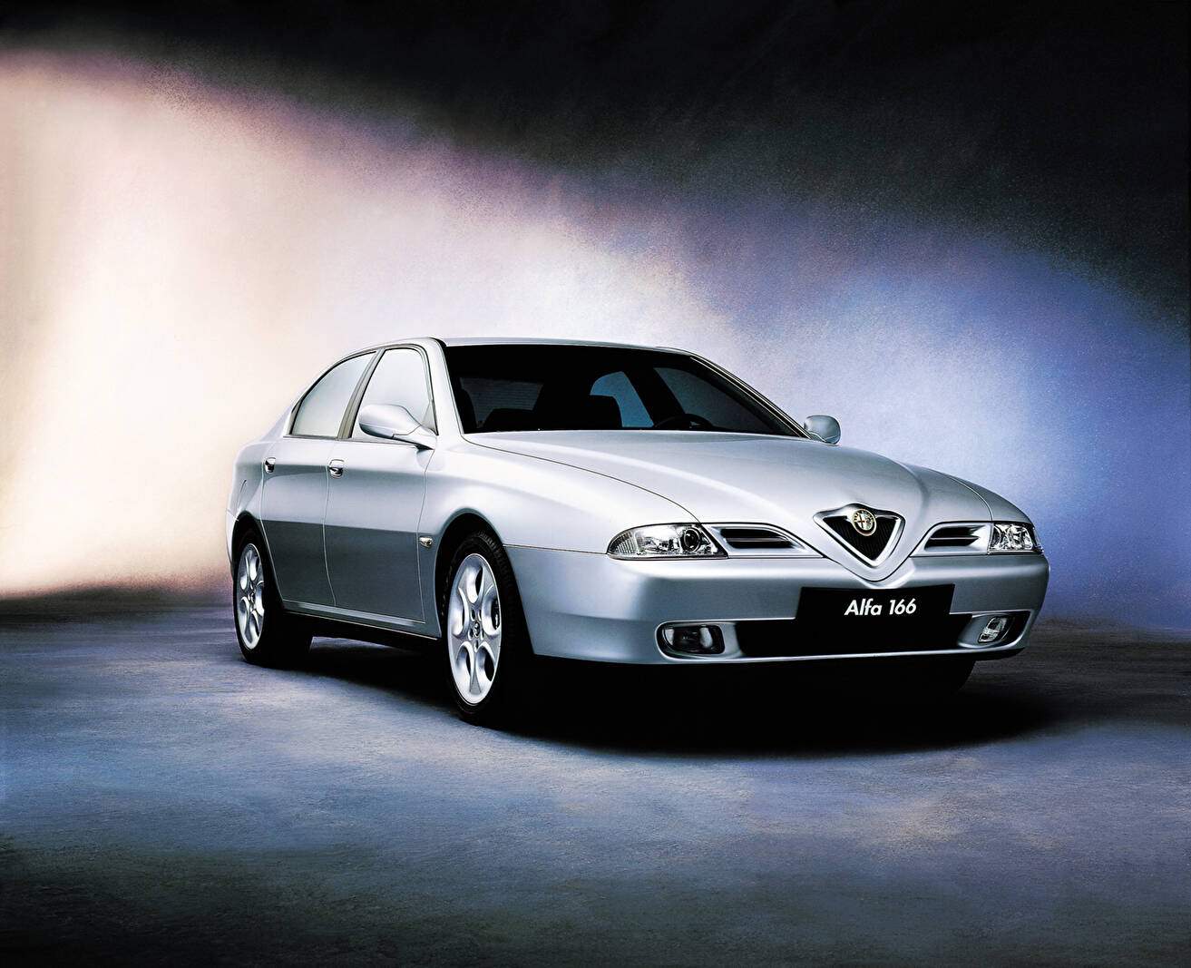Alfa Romeo 166 2.5 V6 (1999-2005),  ajouté par fox58