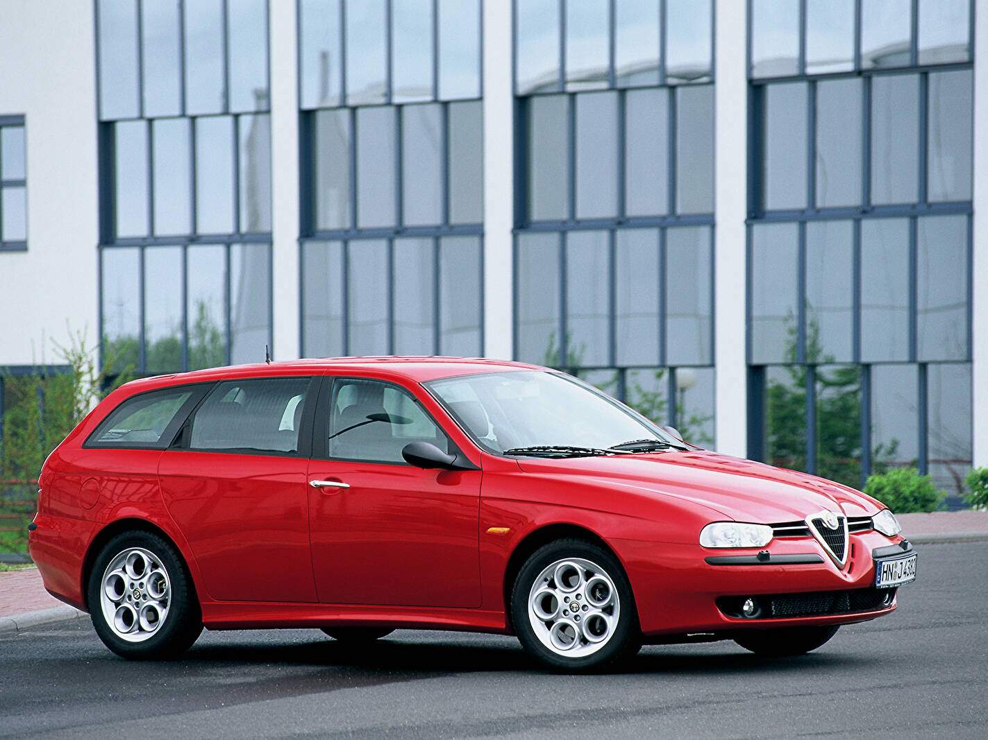Alfa Romeo 156 Sportwagon 1.8 TS 145 (932) (2000-2001),  ajouté par fox58