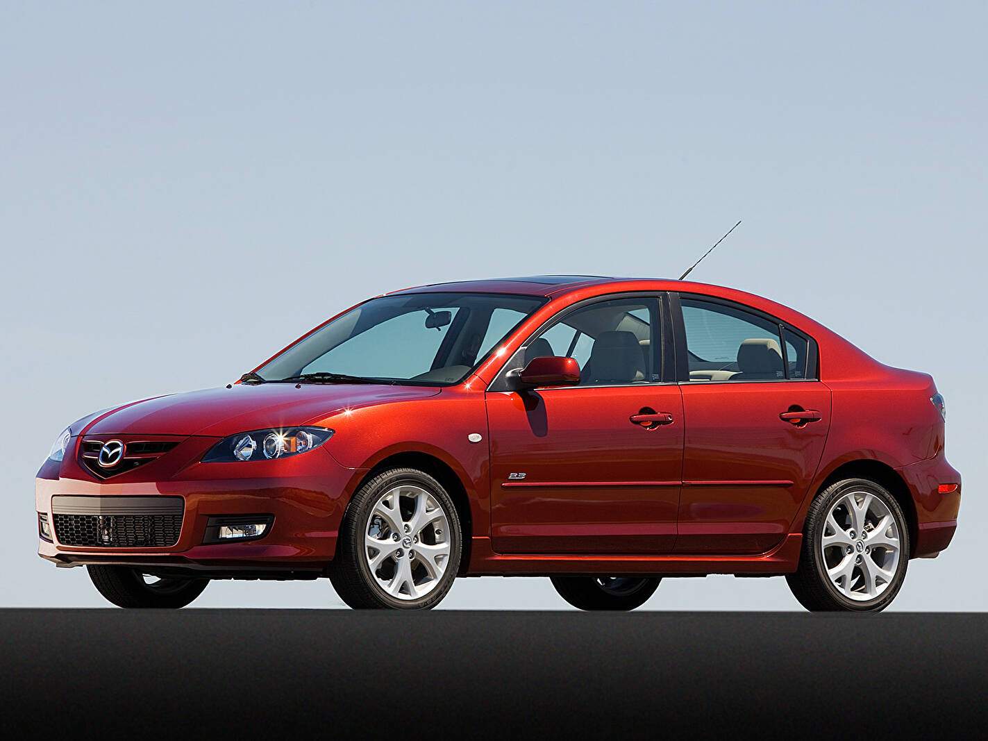 Mazda 3 Sedan 2.3 (BK) (2006-2009),  ajouté par fox58