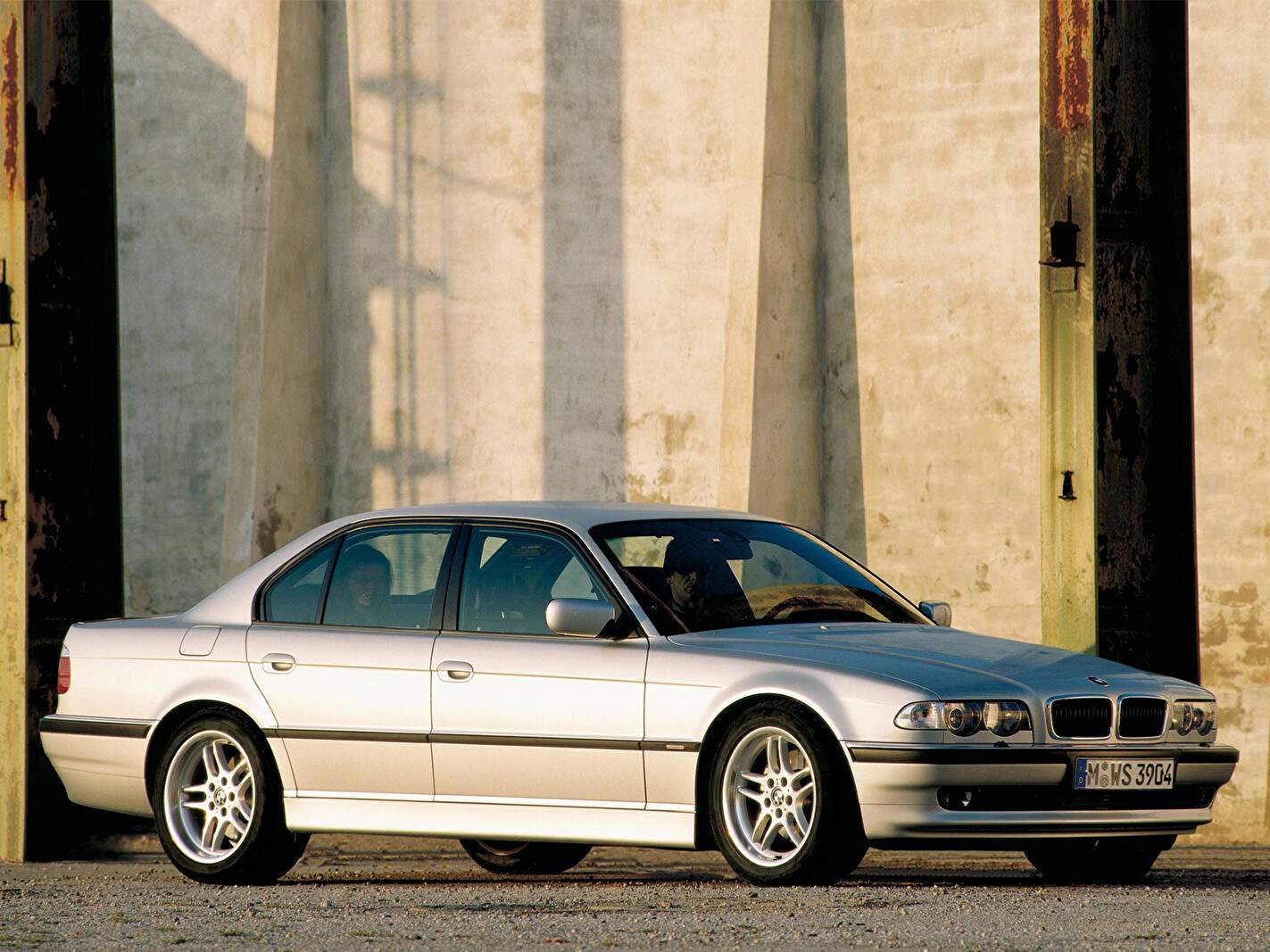 BMW 740d (E38) (1999-2001),  ajouté par fox58